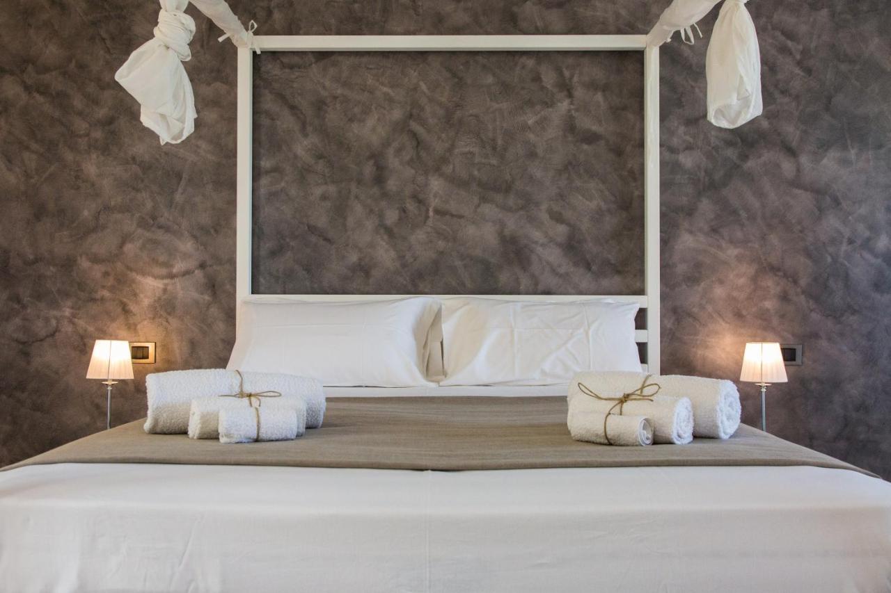 Luxury Villa Spa モンデッロ エクステリア 写真