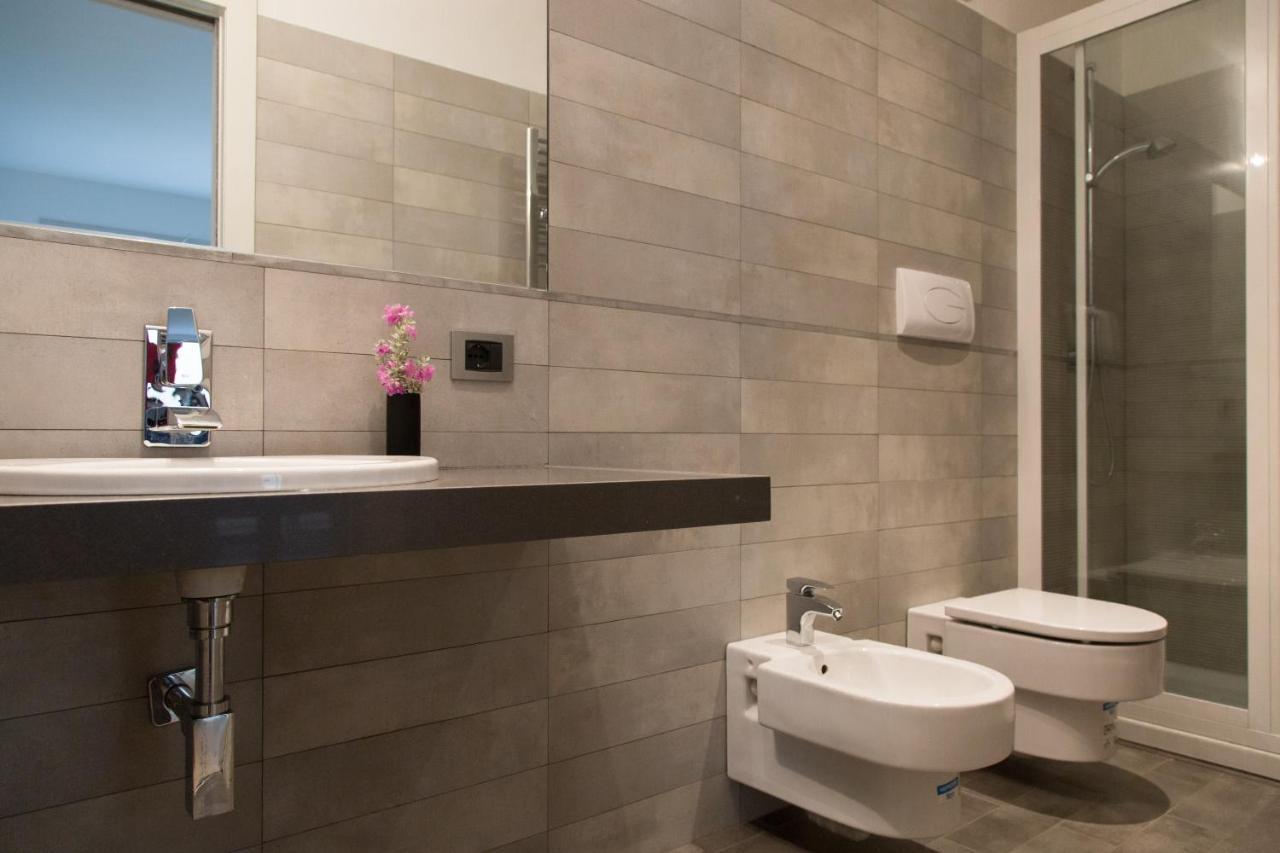 Luxury Villa Spa モンデッロ エクステリア 写真
